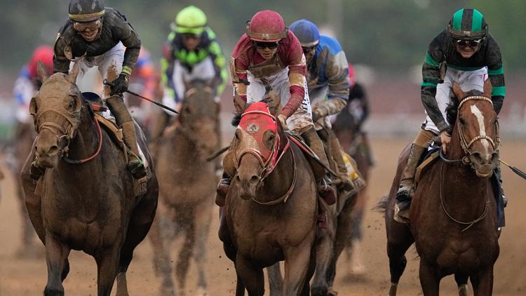 Kentucky Derby: Post time, this year's favorites and how to watch the race