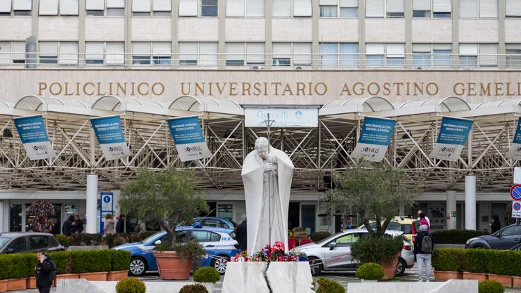 Pope to remain hospitalized as doctors treat a complex respiratory tract infection