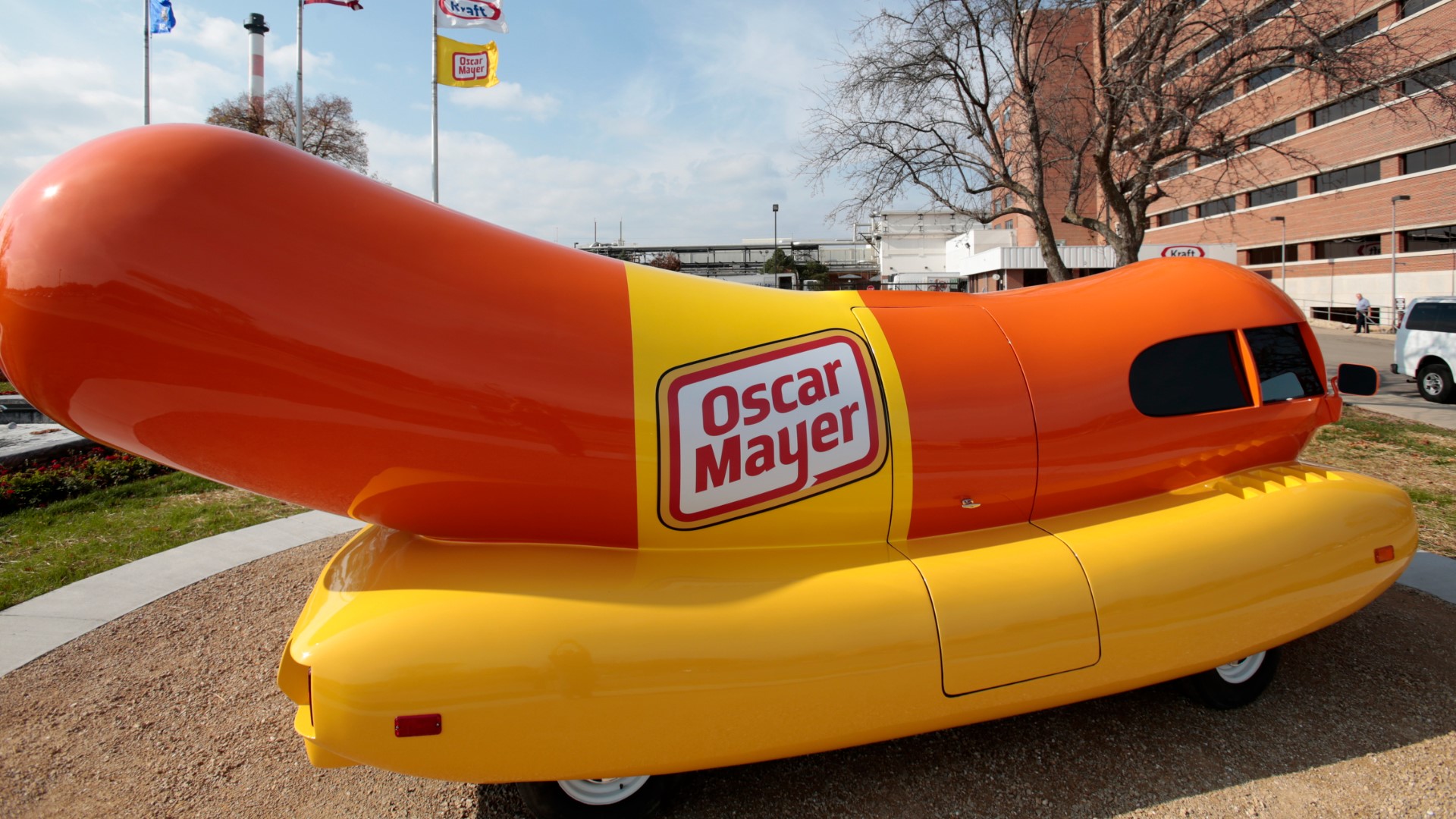 For one mom and her son, the Wienermobile was headed conveniently where they were headed.