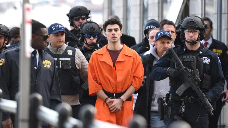 Luigi Mangione, suspect in UnitedHealthcare CEOs killing, to be arraigned in Manhattan court