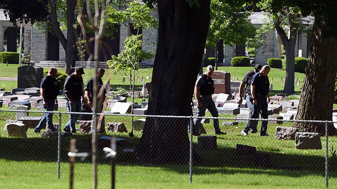 Shooting during funeral in Racine, Wisconsin At least 2 injured