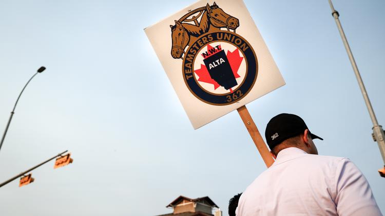 Back-to-work order issued for 2 major Canada railroads. Union will comply, but lawsuit planned