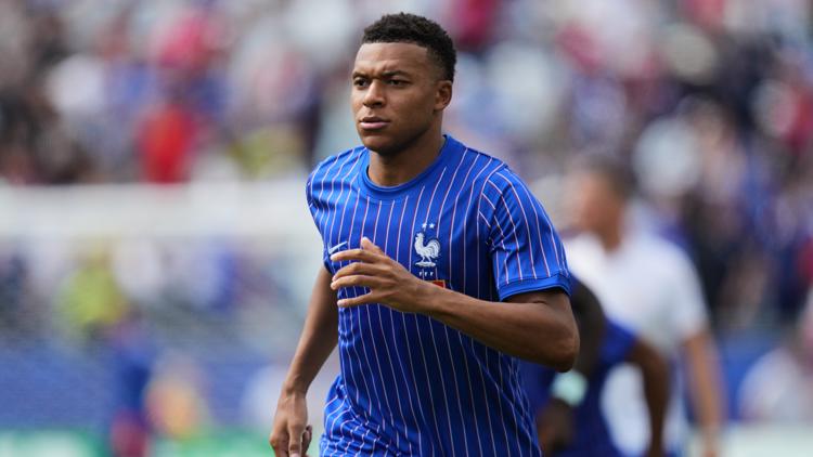 Who has moved on in the World Cup? See the semifinals bracket
