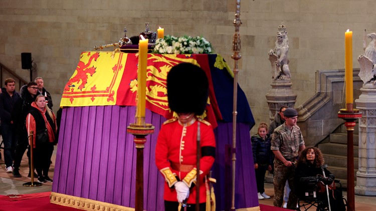 2,000 guests, 2 minutes of silence: Facts and figures about the queen's funeral