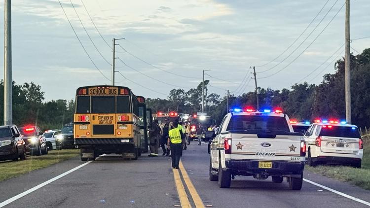 2 killed, including 1 student, in multi-vehicle crash in Florida that involved a school bus