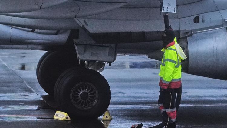 Jet fuel prices are rising. That could make summer flights more expensive