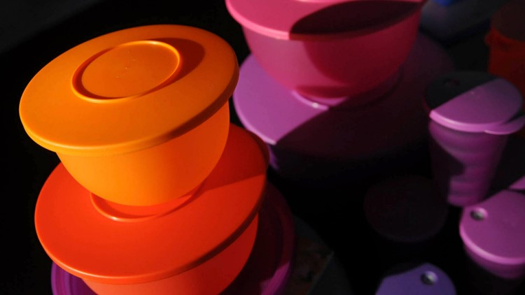 Tupperware, in dire straits, seeks financing to stay afloat