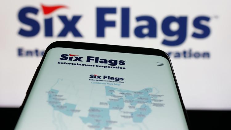 Six Flags to move corporate headquarters from North Carolina to Texas