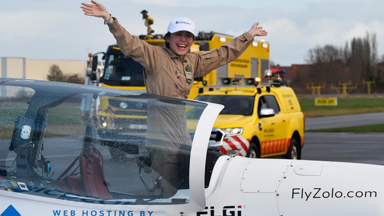 19-year-old woman breaks record for solo global flight