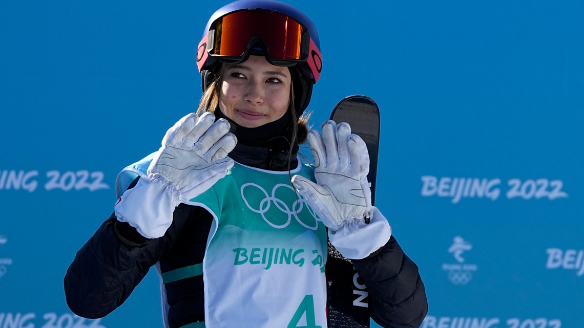 US-born Chinese skier Gu hits slopes in Beijing 