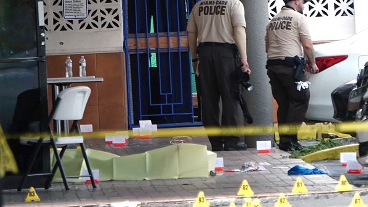 Police: 2 dead, over 20 injured in Florida banquet hall shooting