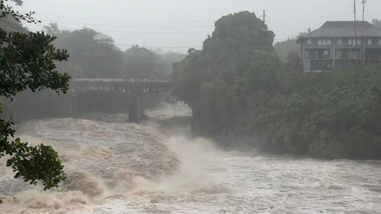 Lala weakens to tropical storm as it batters Hawaii's islands, kills 1 and damages homes