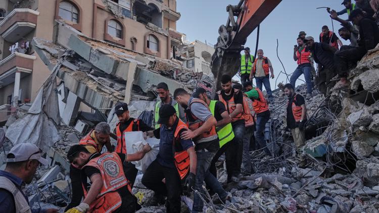19 killed, 25 injured after war-damaged building collapses in Gaza