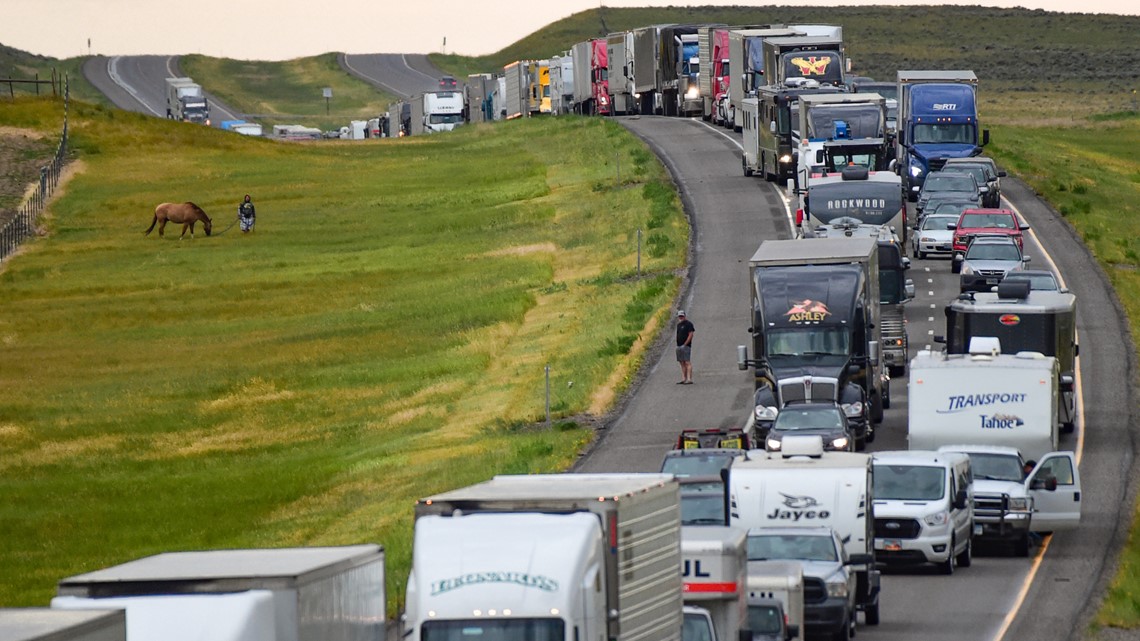 Dust storm causes collision on Montana Interstate 90, six dead - Vimarsana News
