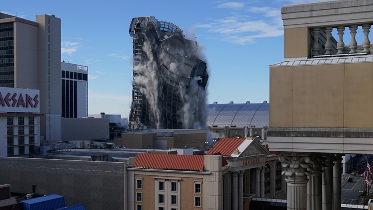 Former Trump casino on Atlantic City Boardwalk imploded