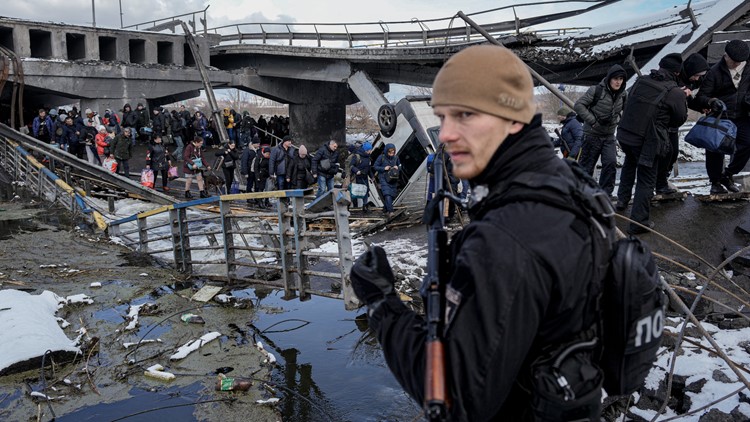 Effort to relieve encircled Ukrainian port put in jeopardy Effort to relieve encircled Ukrainian port put in jeopardy