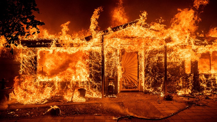 Wildfire near Yosemite National Park prompts evacuation for thousands