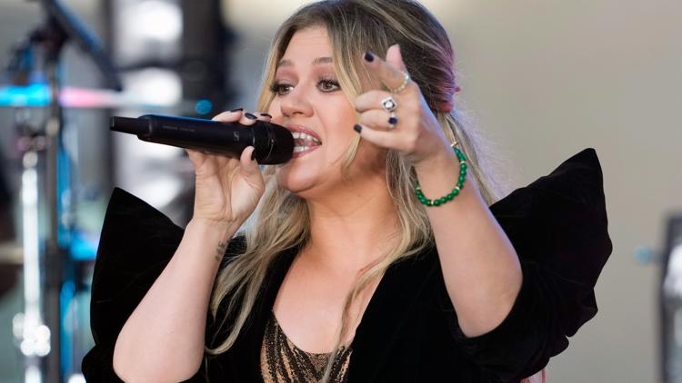 Why hasn't Kelly Clarkson been hosting her talk show this week? What we know