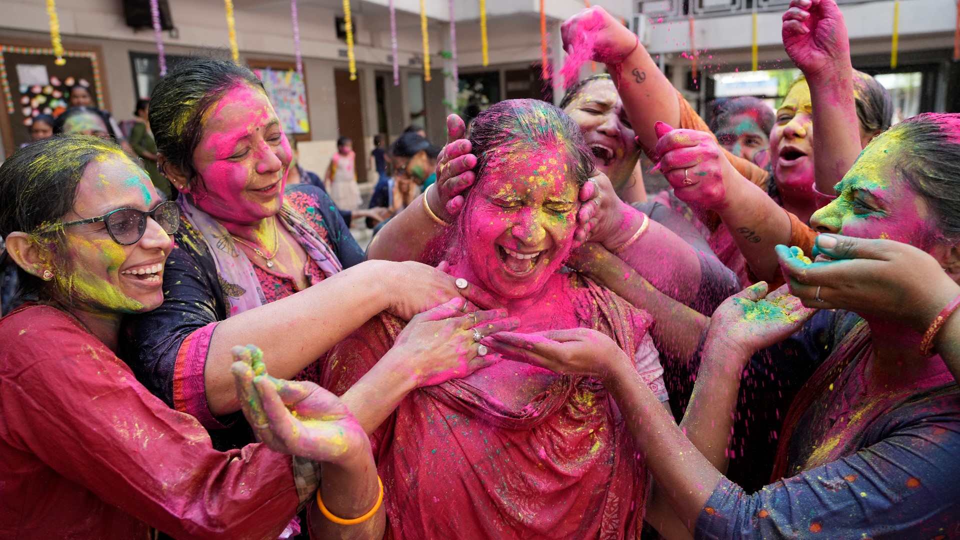 What Is Holi How The Hindu Festival Of Colors Is Celebrated Wnep What Is Holi How The Hindu Festival Of Colors Is Celebrated Wnep