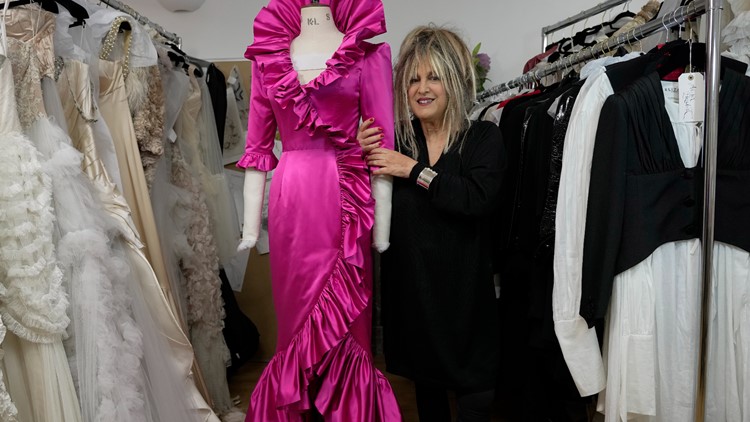 Exploring a memory: Designer re-creates a dress for Diana