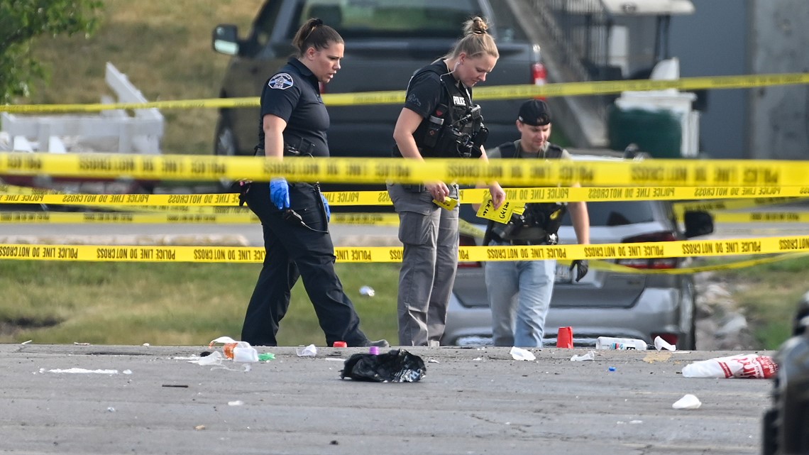 Willowbrook, Ill shooting: 20 shot, 1 dead in suburban Chicago - Vimarsana News