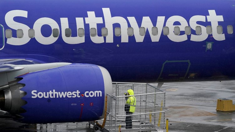 d2776a53 dd12 4fd1 bf6a https://rexweyler.com/ex-southwest-airlines-pilot-gets-probation-for-lewd-acts-on-plane/