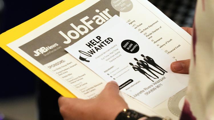 US job market rebounds with 162,000 new jobs; unemployment rate stays at 4.1%