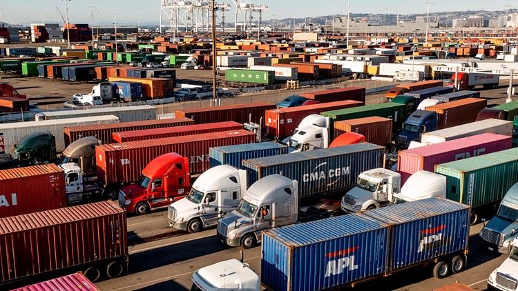 Federal regulators look to lower age requirement for semi truck drivers with new program