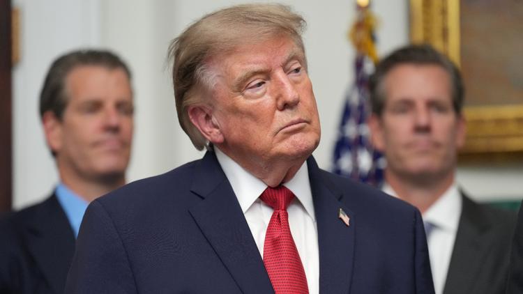 As Trump's trade war with Canada catches fire, here's how it could raise prices and shift the midterms against Republicans