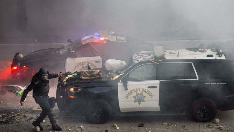 Video captures the moment a reporter is shot with nonlethal round during LA protest