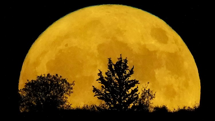 When to watch the last and longest full moon of the year - The Washington  Post