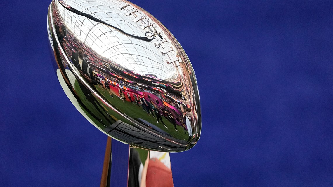 Super Bowl 2023: Chiefs outduel Eagles in the desert for another Lombardi  Trophy - Field Gulls