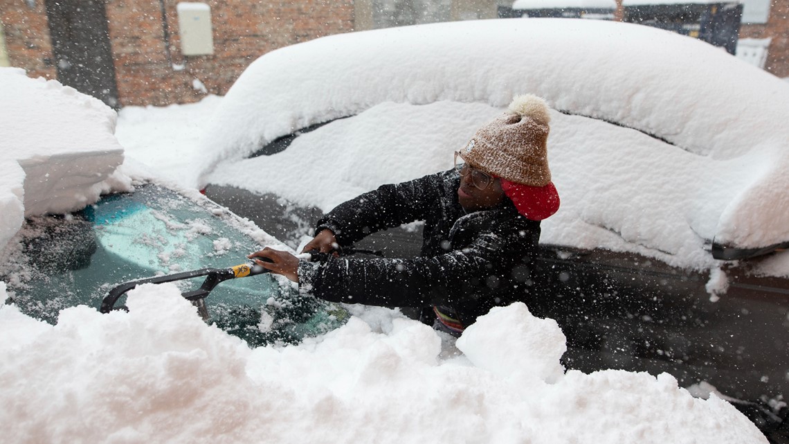 Lake-effect snowstorm paralyzes parts of New York - Vimarsana News