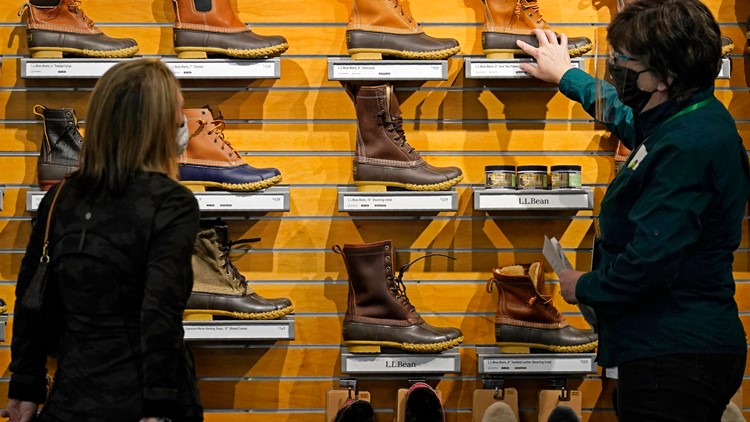 $1,400 stimulus checks helped March retail sales soar 9.8%