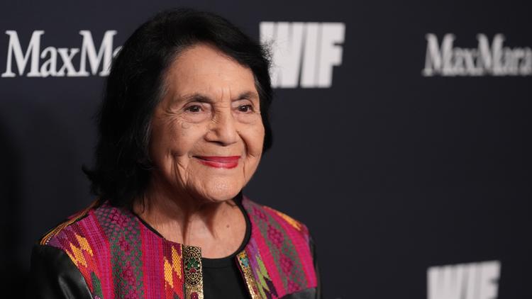 Dolores Huerta, labor leader who advocated for migrant farm workers, has died