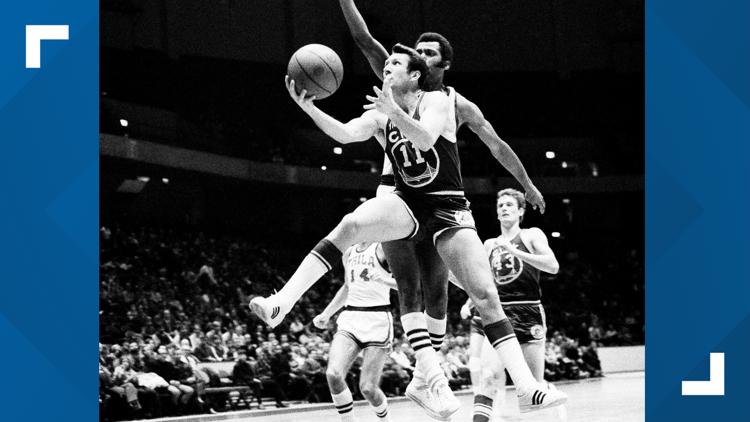 Adrian 'Odie' Smith, a basketball Hall of Famer who played at Kentucky and in the NBA, dies at 89