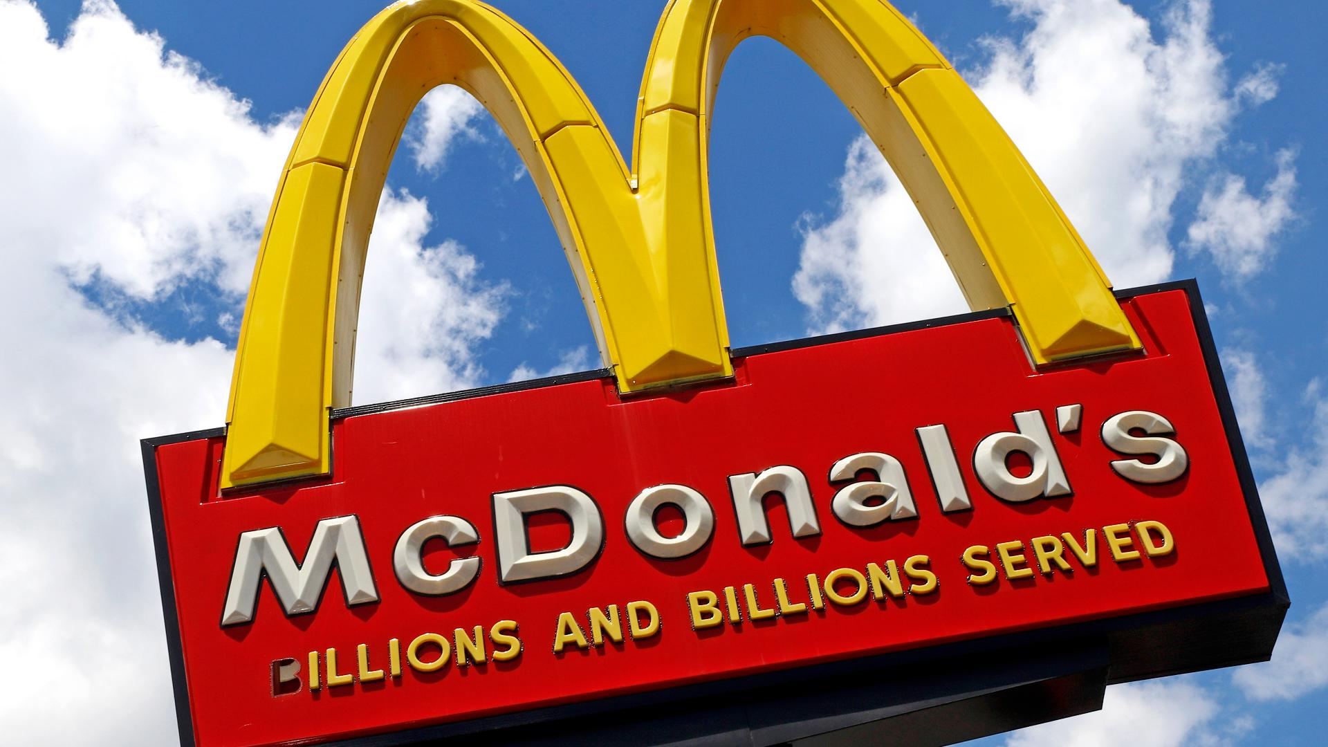 The $5 meal deals at McDonald's and its fast food rivals, like Burger King and Wendy's, are boosting store traffic.