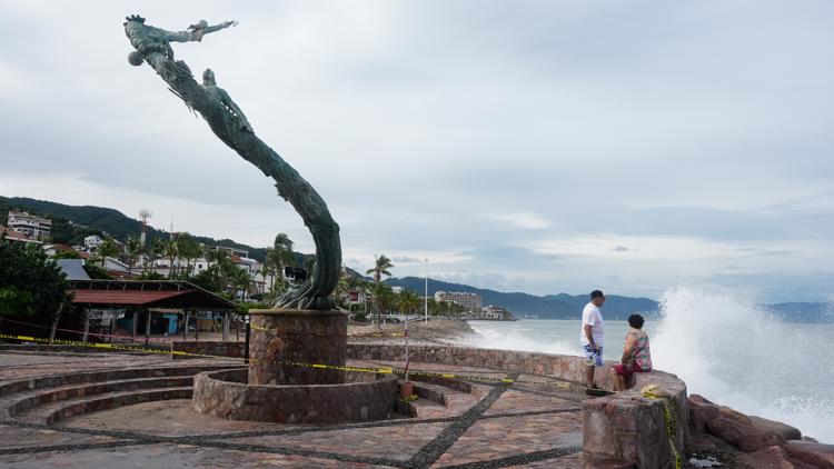 Death toll rises to 6 as Hurricane Simon and Rachel remnants unleash floods in Mexico