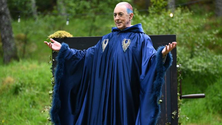 'The Traitors' Season 5 cast includes Olympic gold medalist, Tony winner, reality TV champions