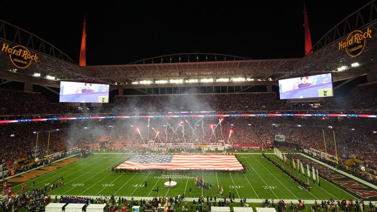 Coverage image for: Your alma mater is paying WHAT for its college football roster?! MoneyCall