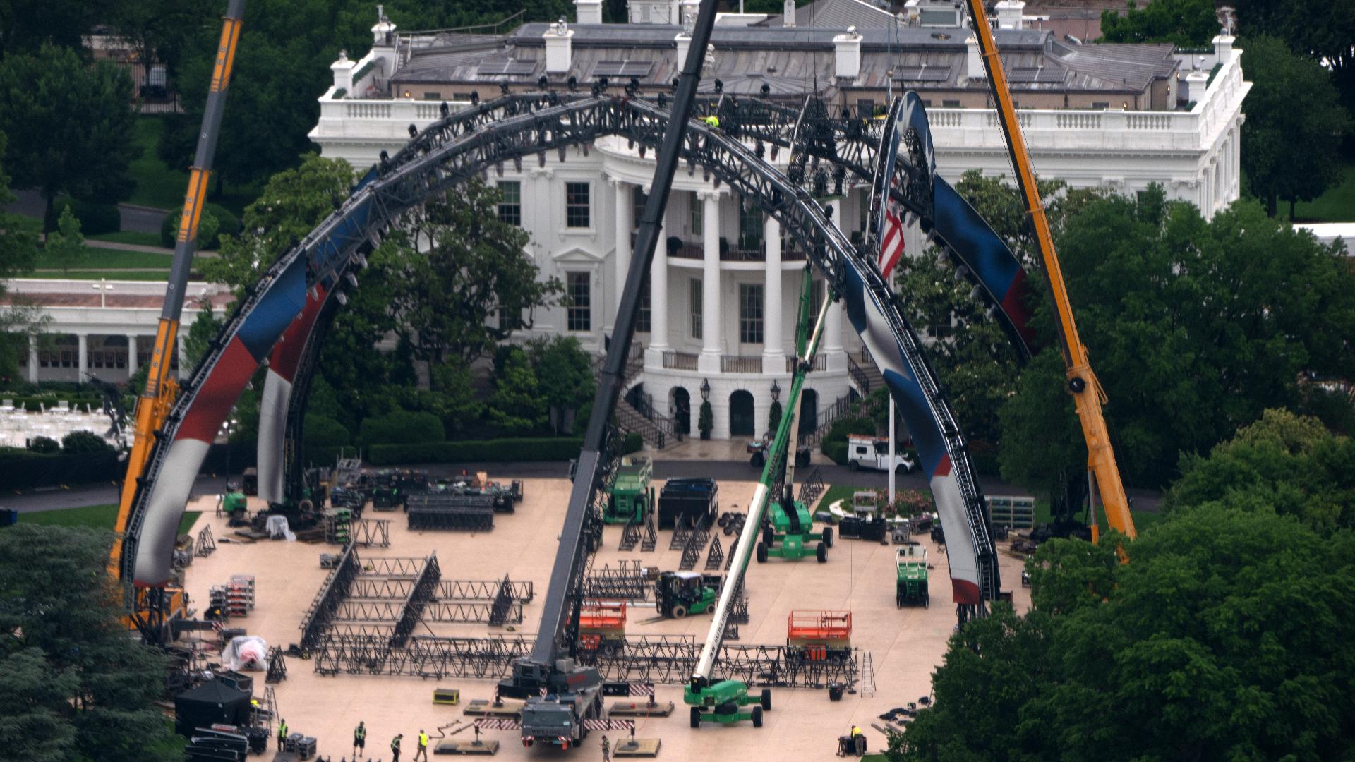 Who is fighting during the UFC event at the White House? | 10tv.com