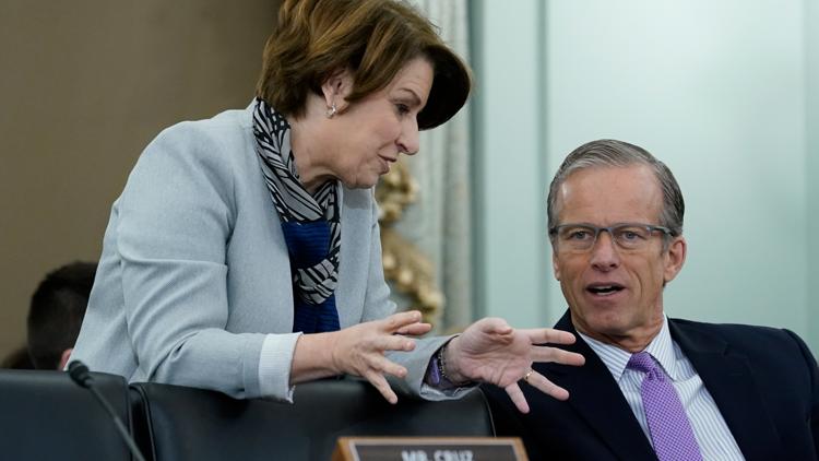 Senators ask for 'fertilizer transparency' as costs pile up for farmers amid Iran war