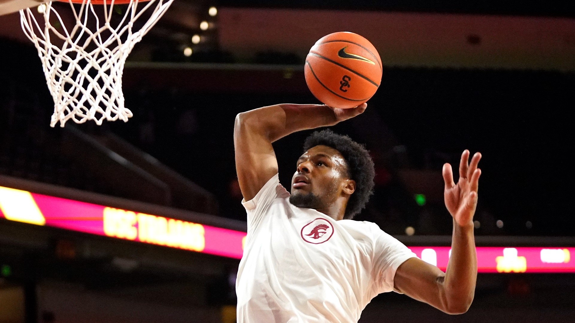 Bronny James makes USC debut after cardiac arrest | 10tv.com