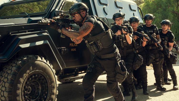 Shemar Moore previews returning as Hondo in spinoff 'S.W.A.T. Exiles'