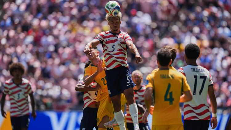 USMNT advances out of the World Cup group stage with win over Australia