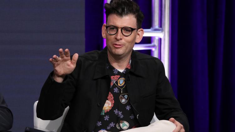 Comedian Moshe Kasher shares tonsil cancer diagnosis, urges fans to get checked