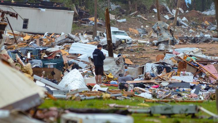 Faint meow in rubble of Mississippi tornado leads to a stunning rescue caught on video