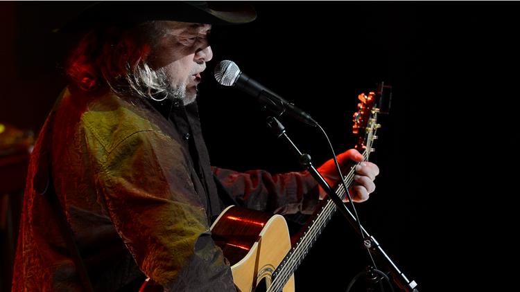 Country musician John Anderson dead at 71