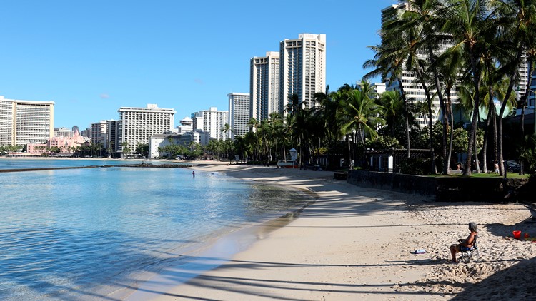 Going to Hawaii? You may need a COVID-19 vaccine booster first