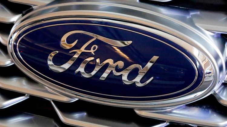 Ford recalling 661,000 Explorer model SUVs in US, Canada and Mexico Ford recalling 661,000 Explorer model SUVs in US, Canada and Mexico